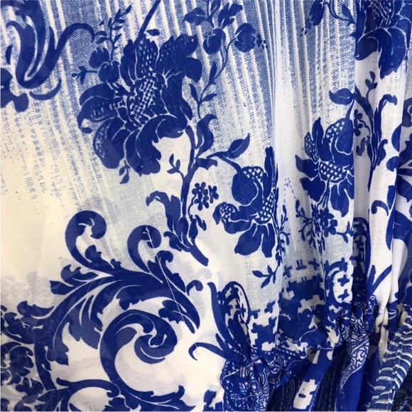 Blue White Sheer Floral Patterned Top - Picture 11 of 16